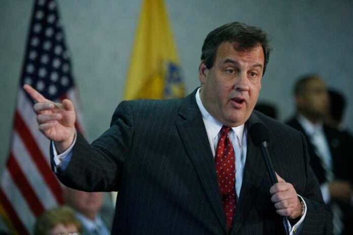 Chris Christie Claims Trump’s Legal Woes Will Damage Campaign ...