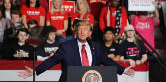 I dont know who this is speaking at a rally
