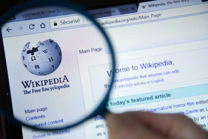 Paris,,France,-,October,19,,2017,:,Wikipedia,Homepage,On Wikipedia article page on a web browser